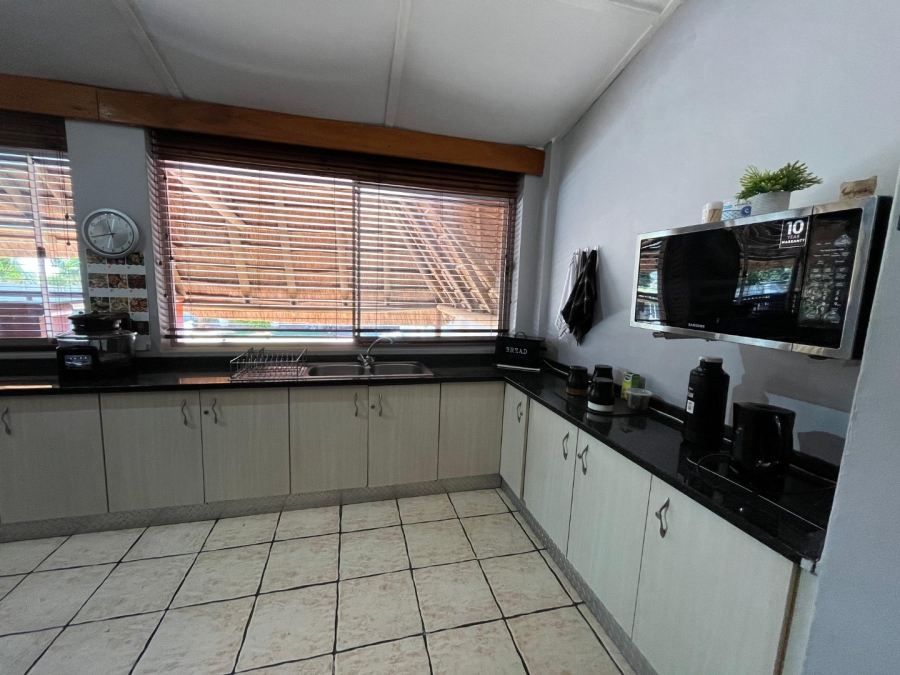 3 Bedroom Property for Sale in Bothasrus Eastern Cape